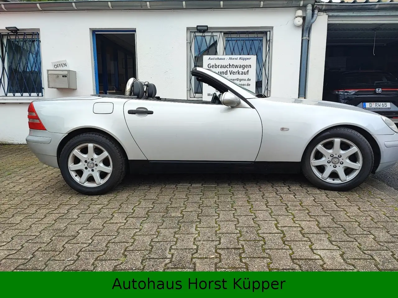 Mercedes-Benz SLK 230