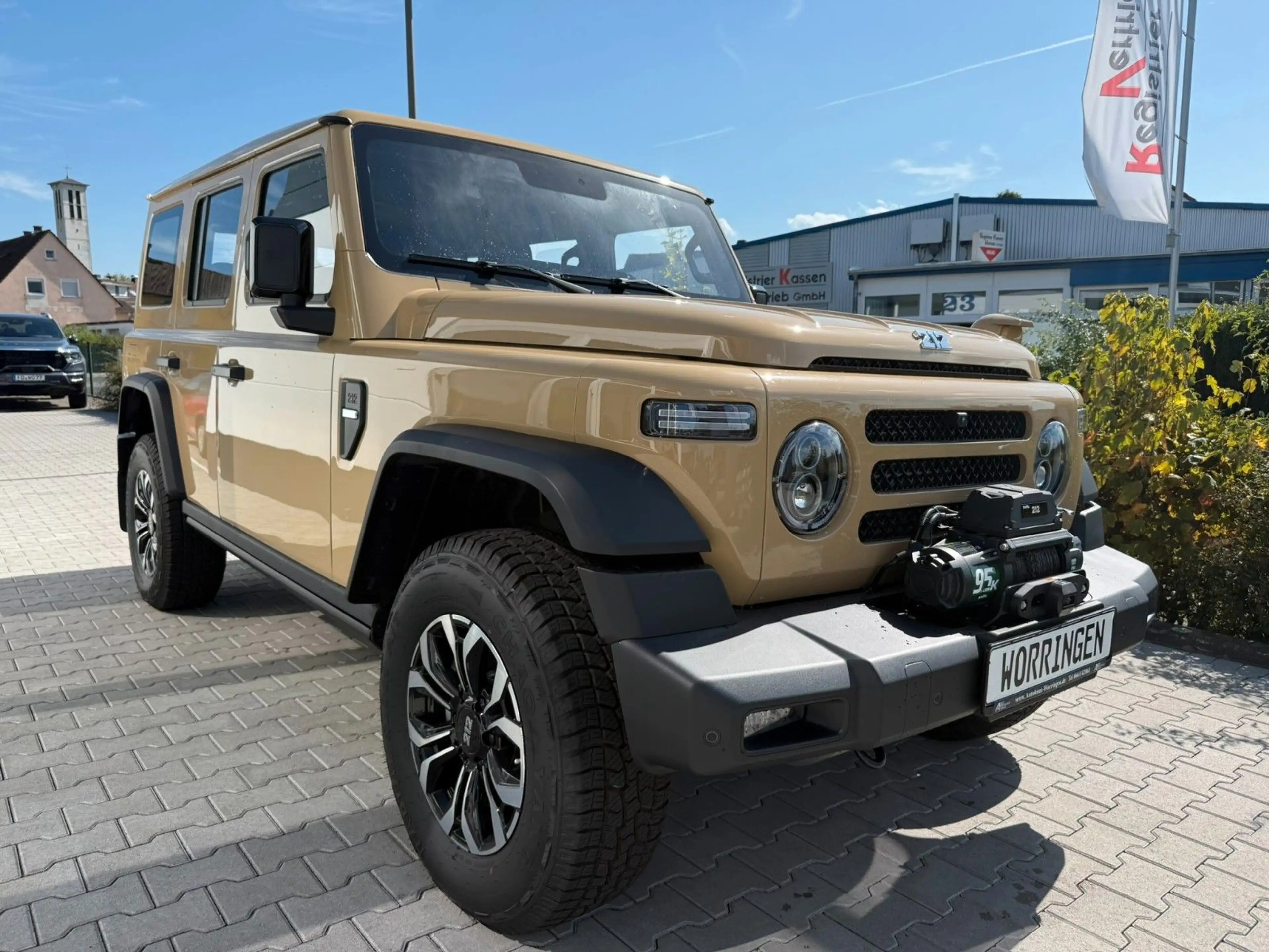 BAW 212 Seilwinde/Suchscheinwerfer/360°/4x4 — photo 3