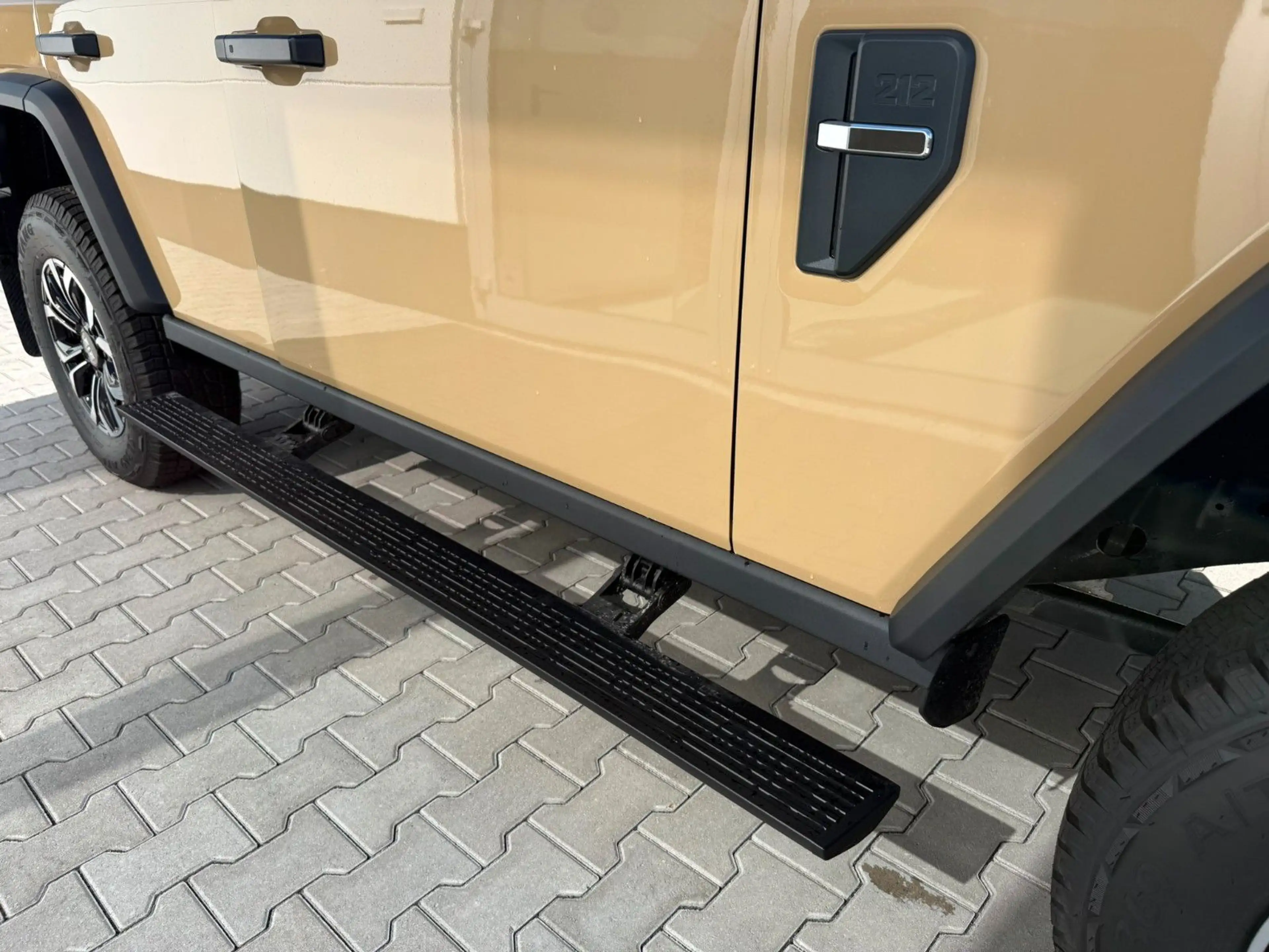 BAW 212 Seilwinde/Suchscheinwerfer/360°/4x4 — photo 4