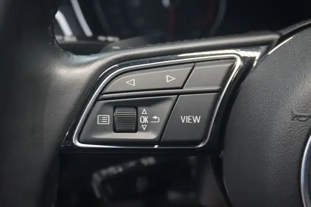 Audi A4 view 12