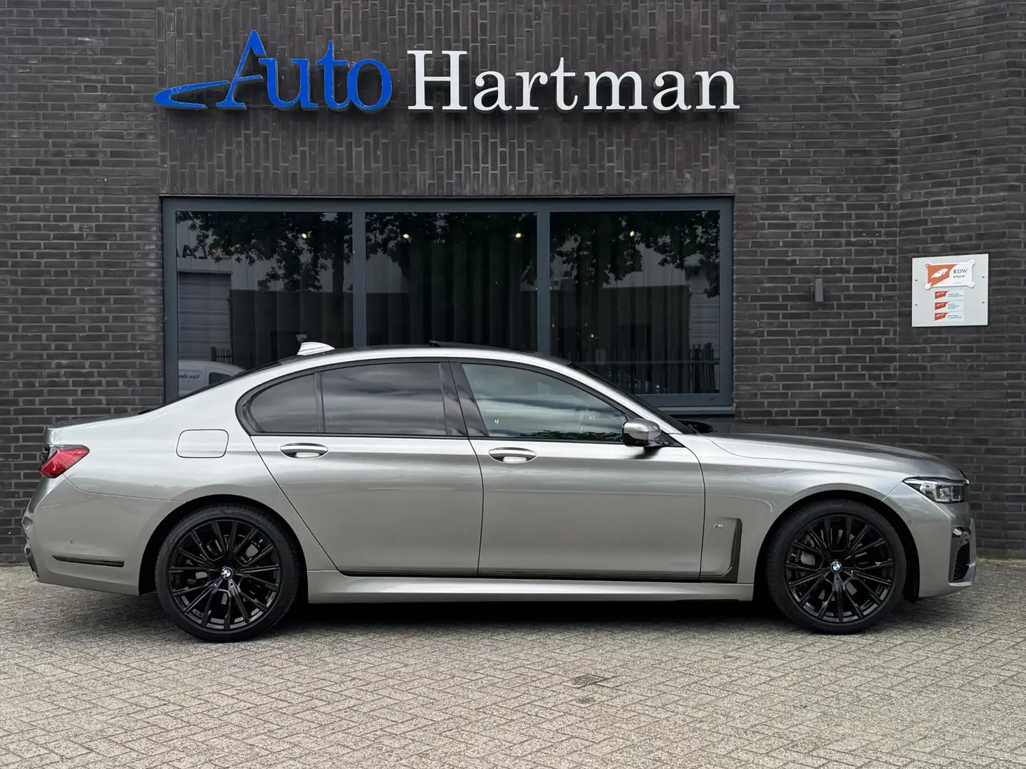 BMW 745 7-serie 745e High Executive M-Sport PANO|H&K|ACC|H Gris - 2