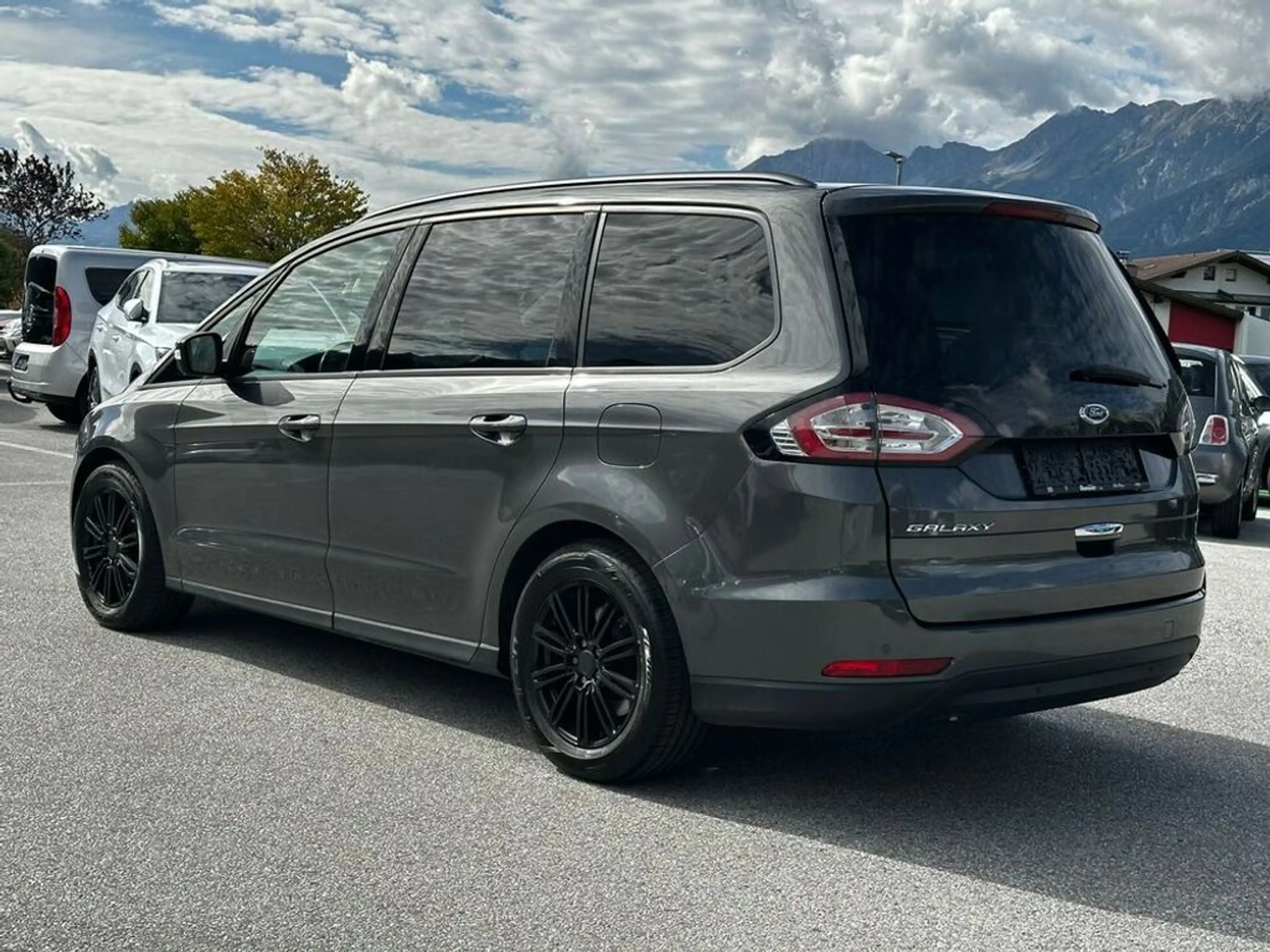 Ford Galaxy Business — photo 4