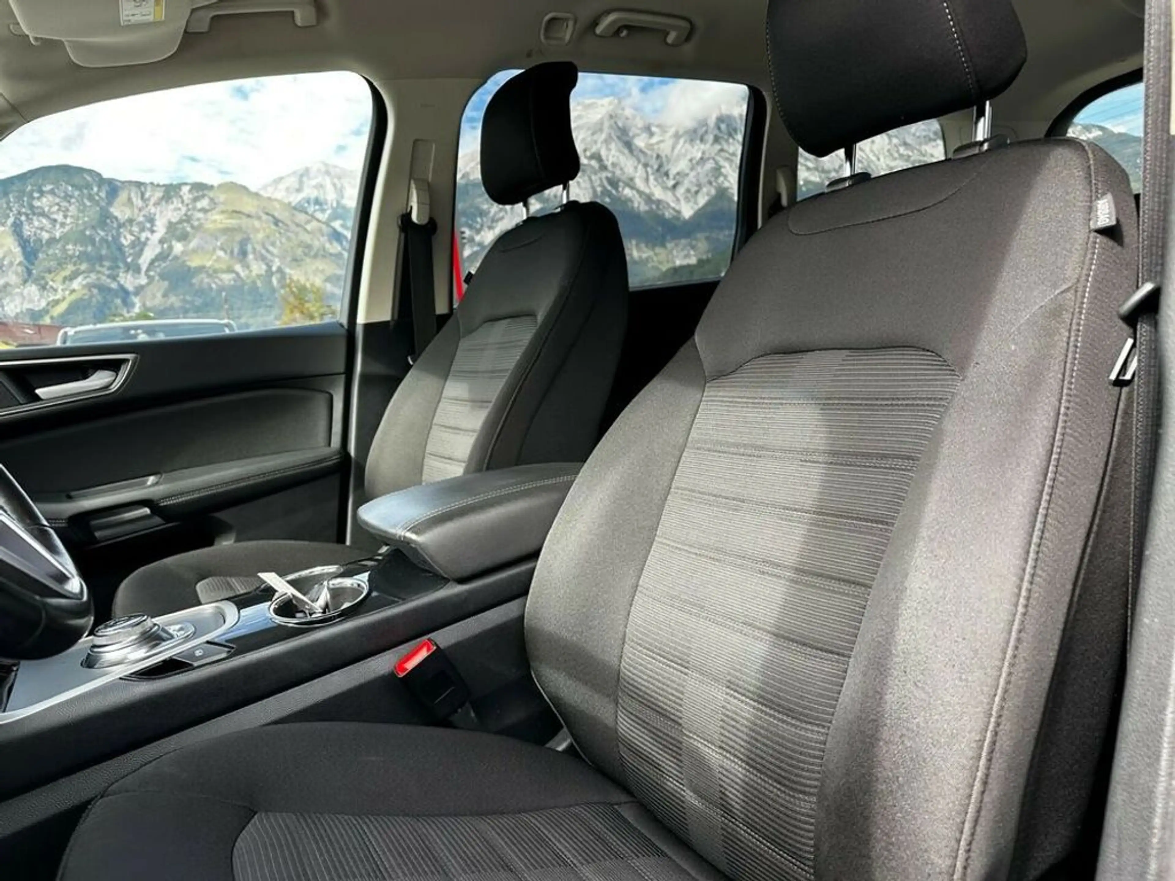 Ford Galaxy Business — photo 10