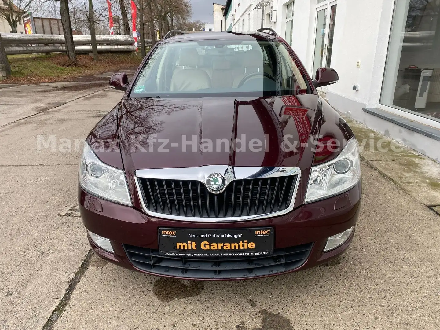 Skoda Octavia Combi Elegance Rot - 2