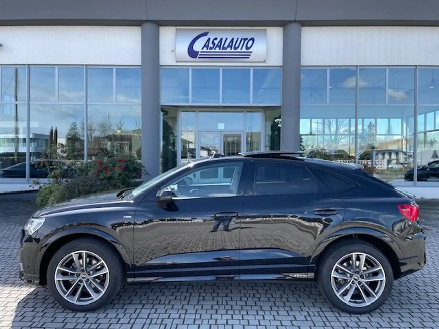 Audi Q3 SPB Sportback 35 TFSI S tronic S Line TETTO/BLACKP Nero - 1