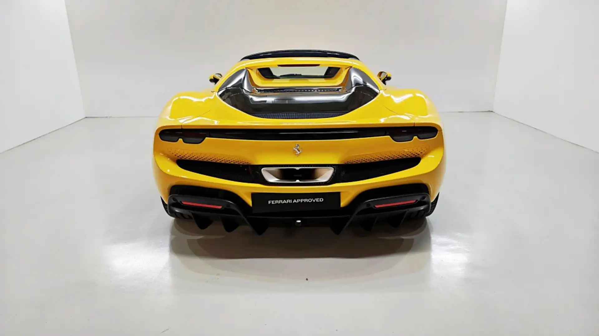 페라리 296 GTS 2026 노랑 사진 7