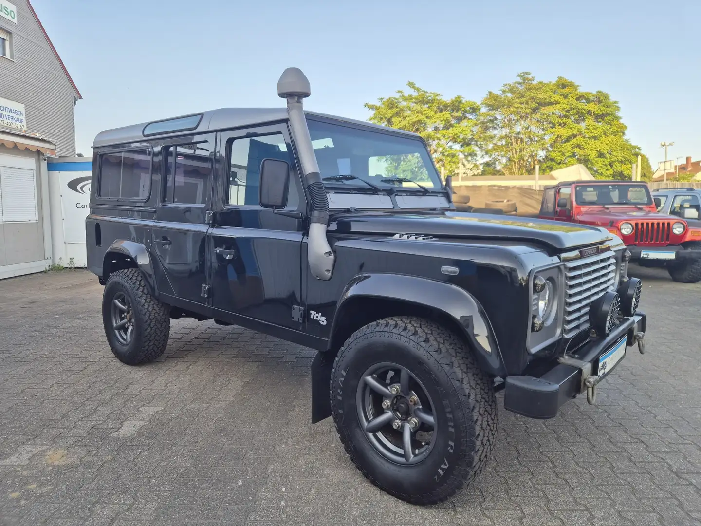 Land Rover Defender 110 Td5 **Grüne Plakette/viele Extras** Schwarz - 1