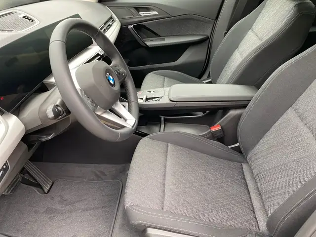 BMW X1 view 7