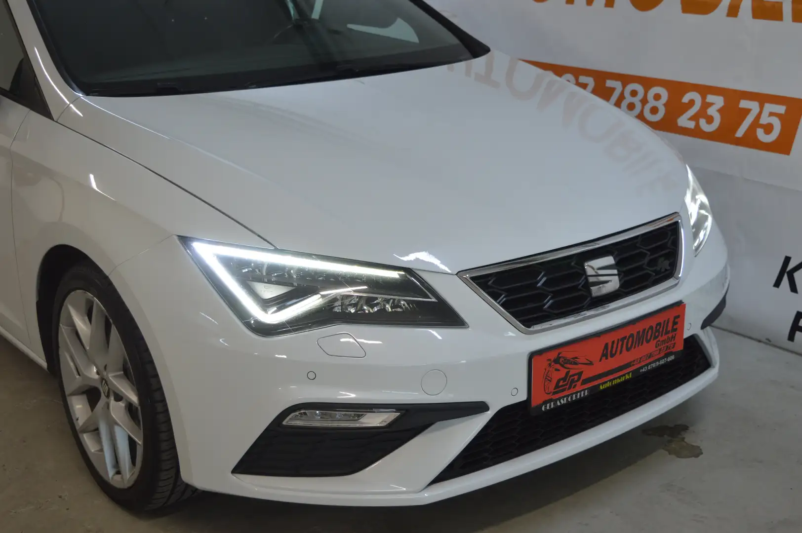 SEAT Leon 1,4 TSI **FR**DSG**LED-Scheinwerfer**Alcantara** Weiß - 2