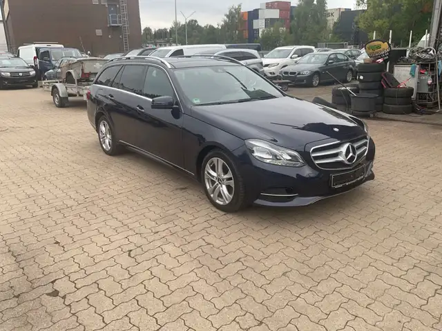 Mercedes-Benz E 300