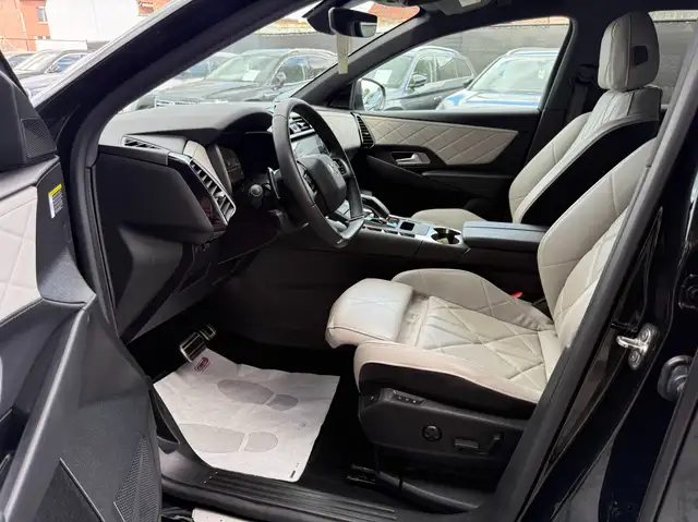 DS Automobiles DS 7 Crossback view 13