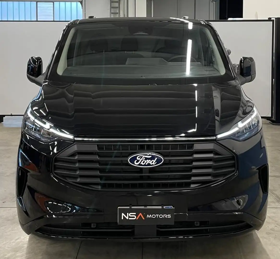 Ford TRANSIT CUSTOM VAN TITANIUM ECOBLUE 2.0 136CV Schwarz - 2