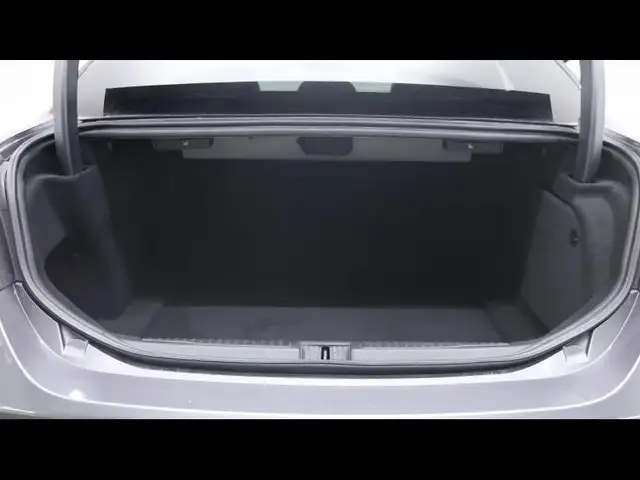 Alfa Romeo Giulia view 7