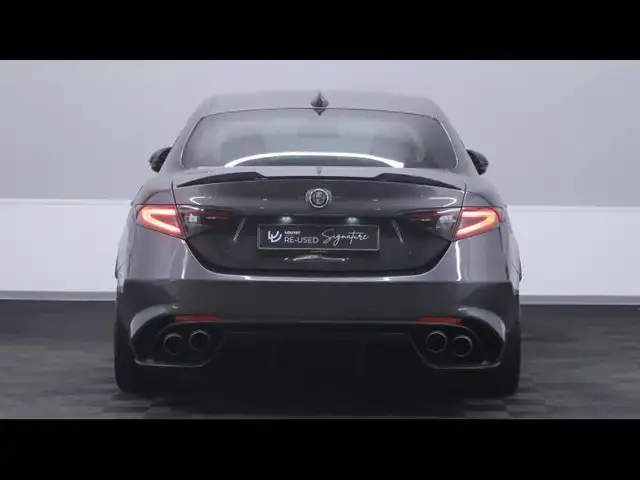 Alfa Romeo Giulia view 6