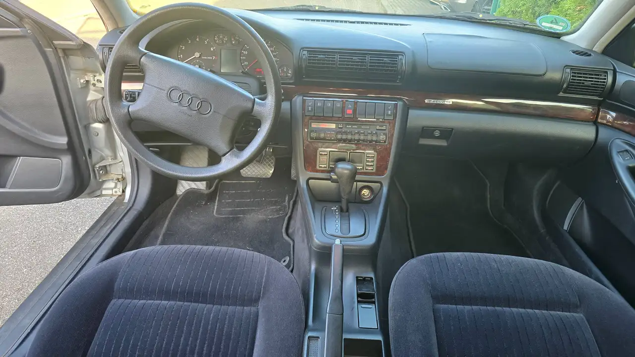 Audi A4 2.8, foto 12