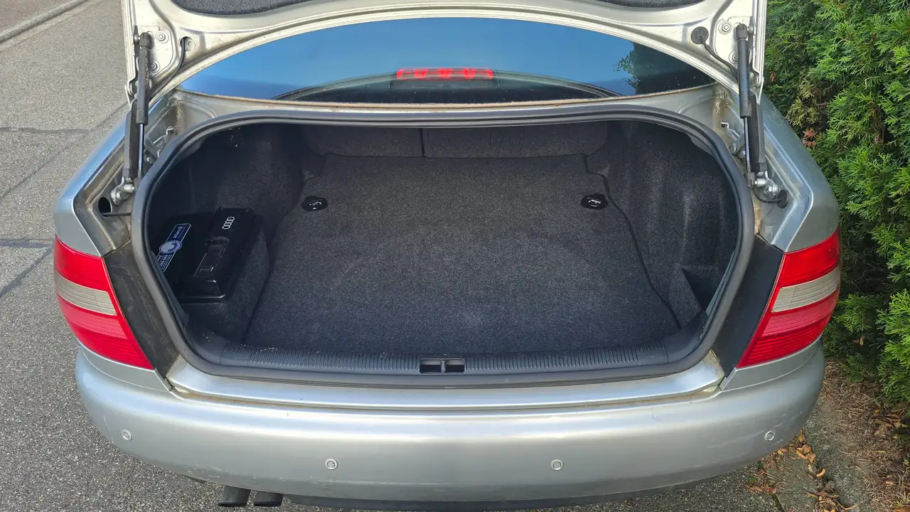 Audi A4 2.8, foto 8