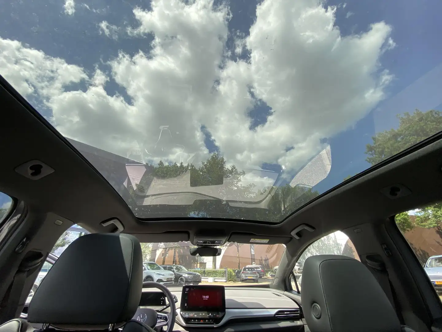Volkswagen ID.5 Pro Performance 77 kWh Warmtepomp | Comfortplus pa Grijs - 2