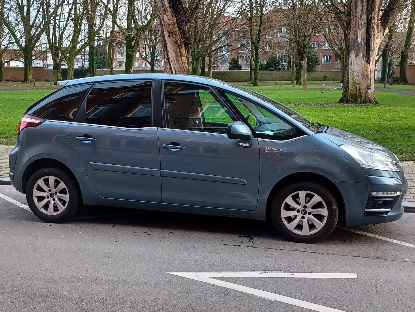 Citroen C4 Picasso C4 Picasso 1.6 HDi Exclusive FAP Grijs - 1