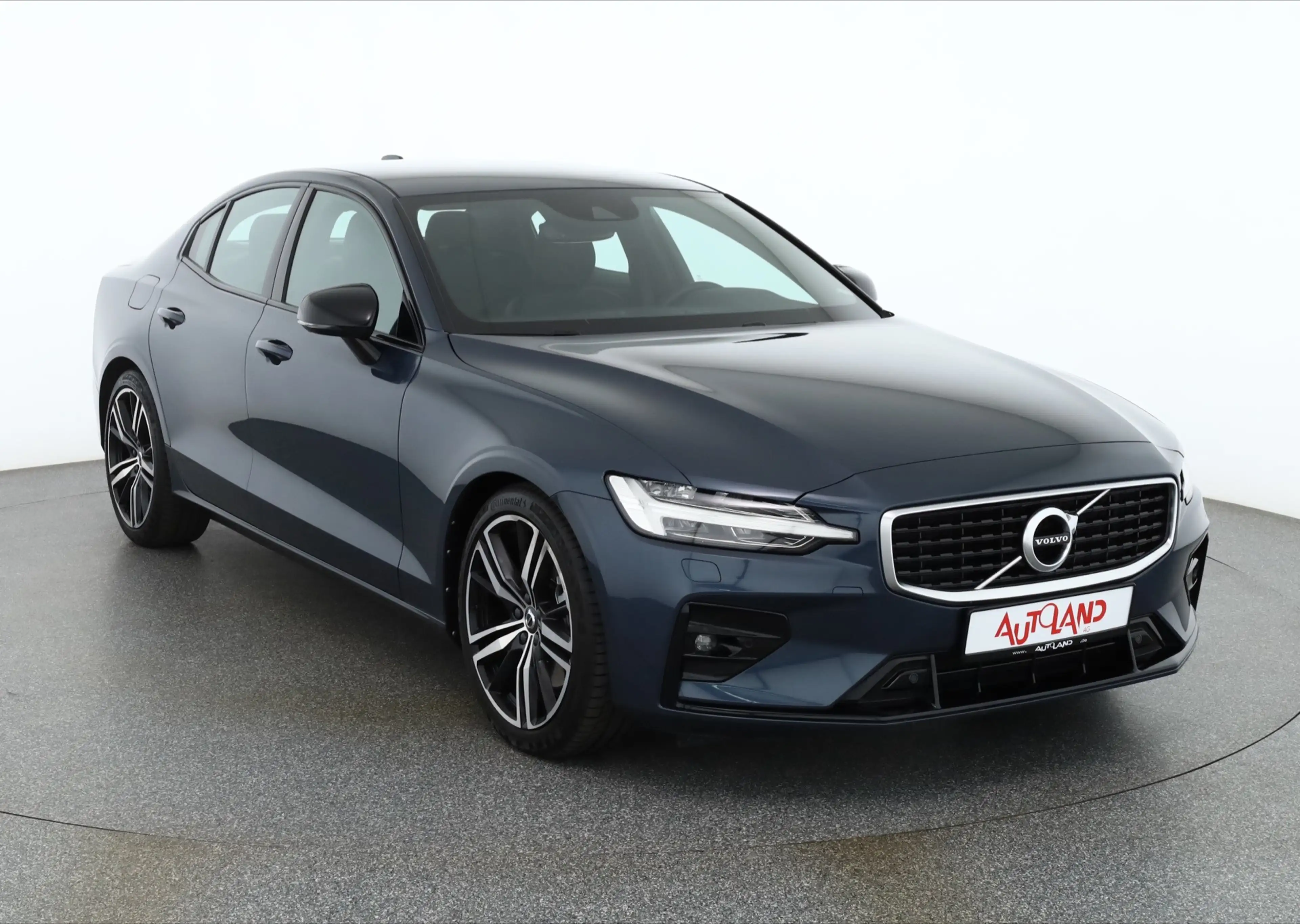 Volvo S60 T5 R Design LED Navi Kamera ACC Keyless H&K — photo 7