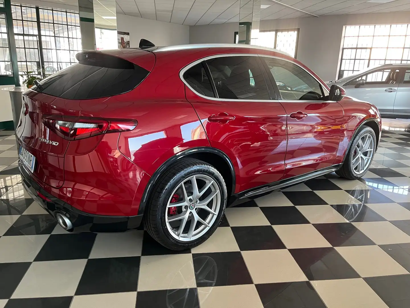 Alfa Romeo Stelvio 2.0 Q4 280 CV C/AUTOM. 4x4 - FULL OPT. - Rouge - 2