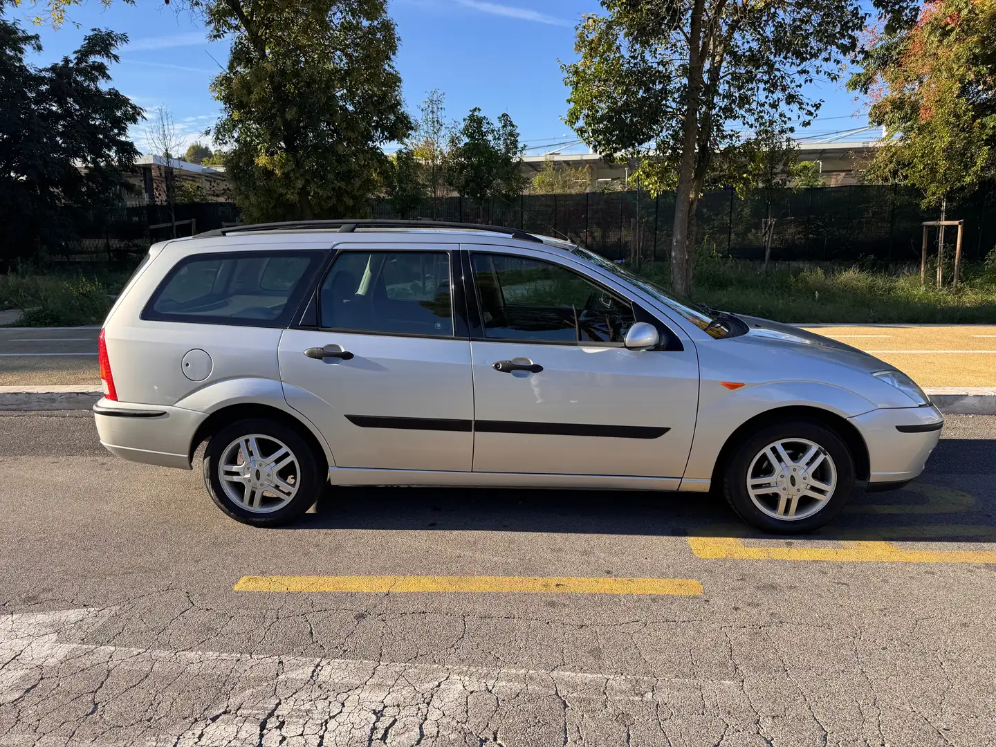 Ford Focus Focus I 1998 SW SW 1.6i 16v Ambiente FL Argento - 2