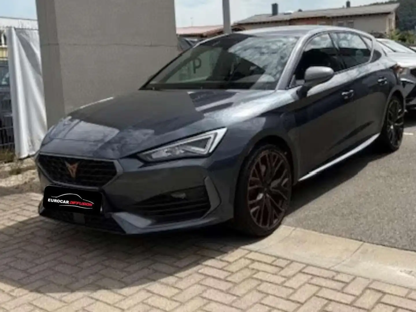 CUPRA Leon VZ 245CV eHybrid DSG6 ** Volant SS ** Caméra ** \S Gris - 1
