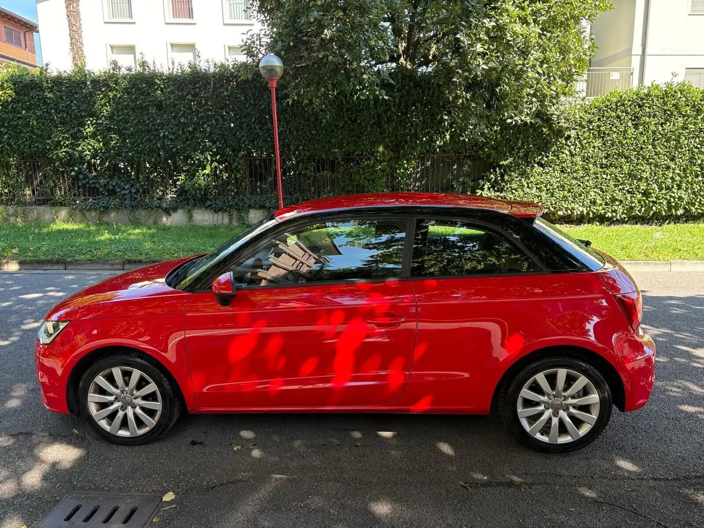 Audi A1 A1 1.0 TFSI ultra Sport Rosso - 2