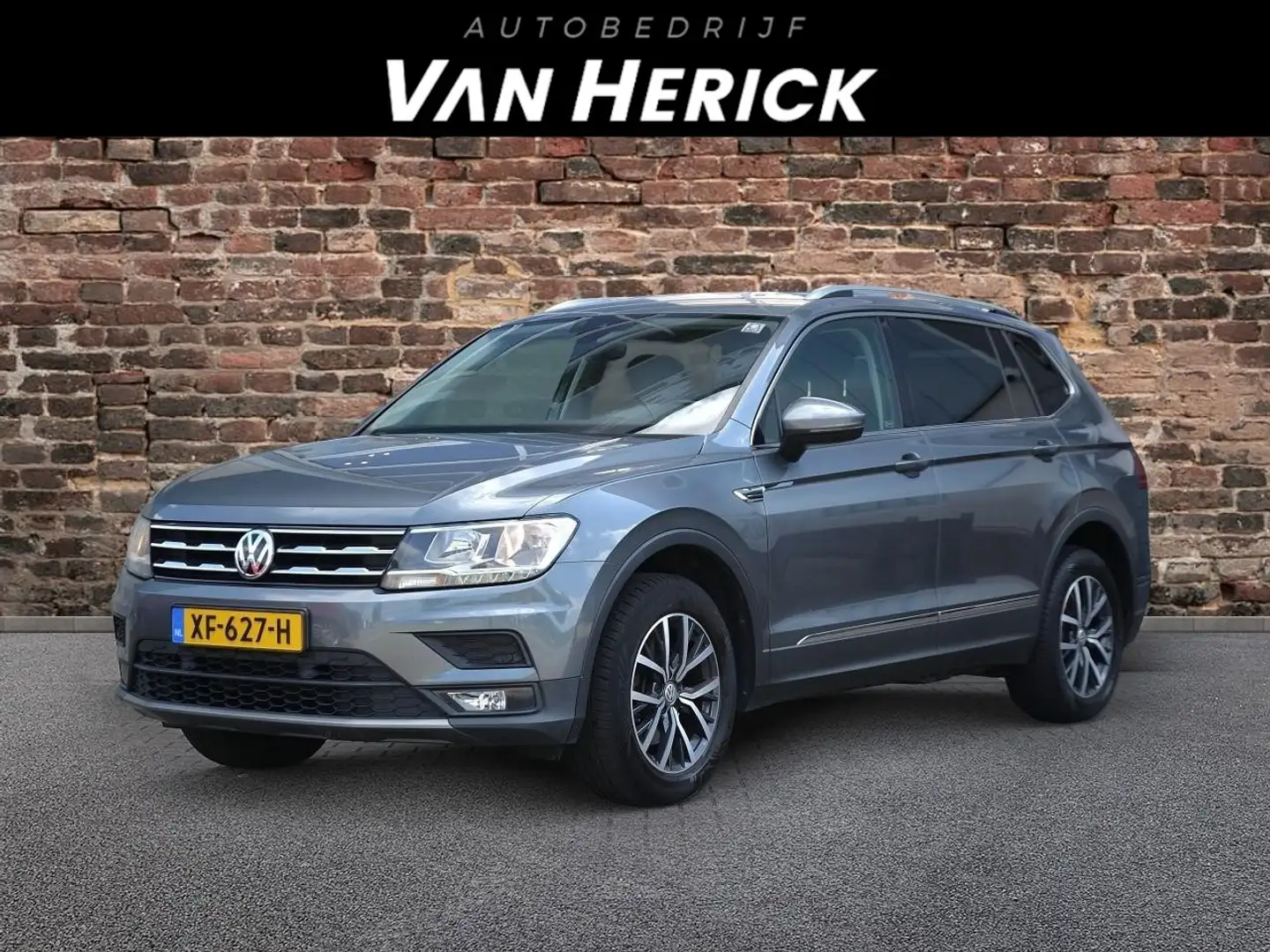 Volkswagen Tiguan Allspace 1.4 TSI Comfortline 7 zitter | Trekhaak | Nette st Grijs - 1