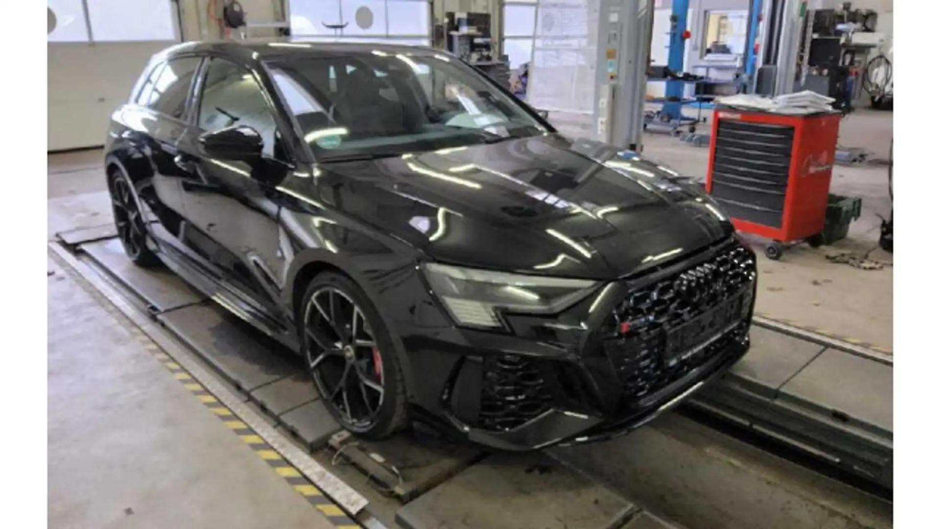 Audi RS3 294 kW S tronic B&O NAVI ACC MATR Schwarz - 2