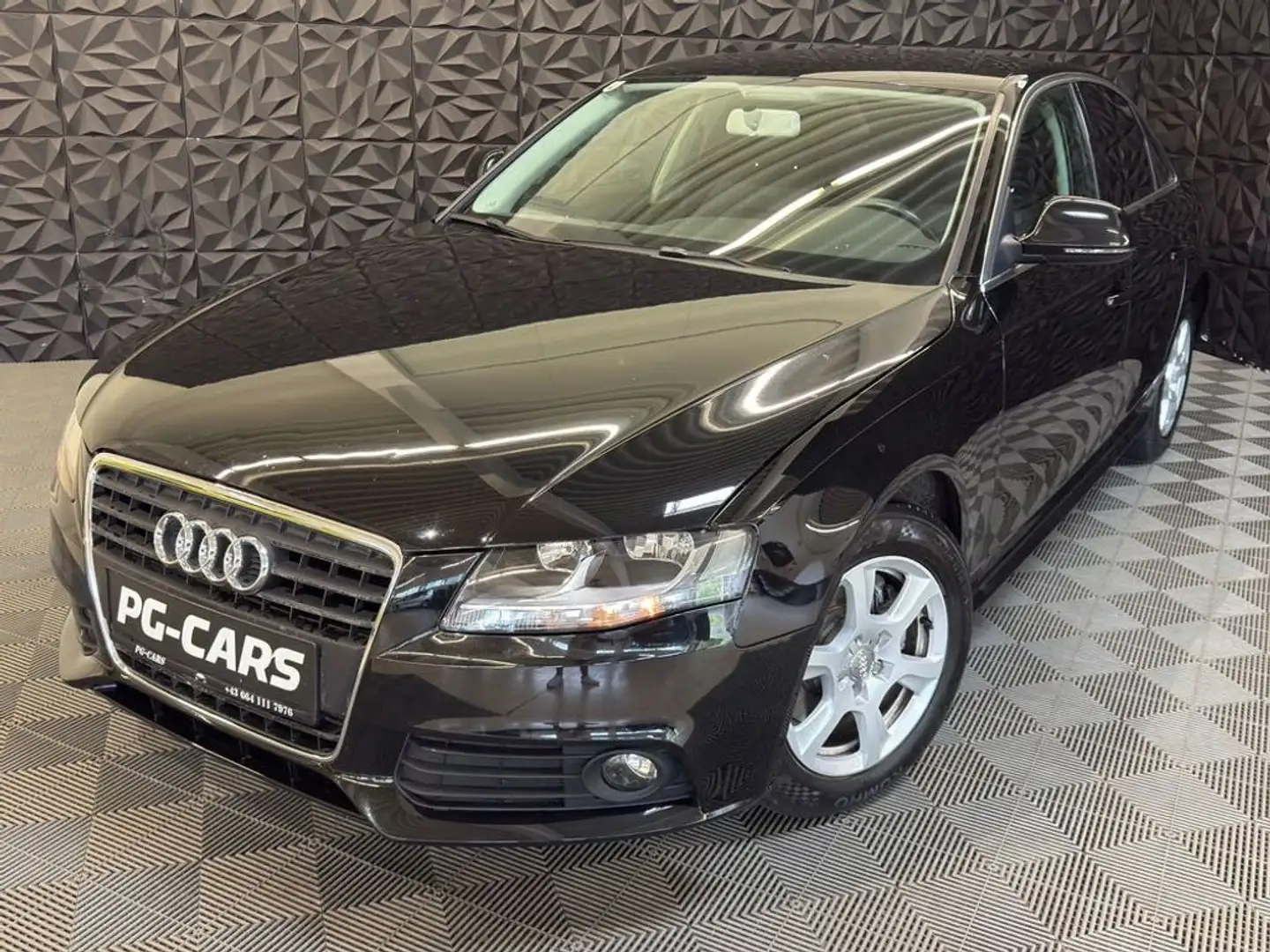 Audi A4 1.8 TFSI Limousine Schwarz - 1