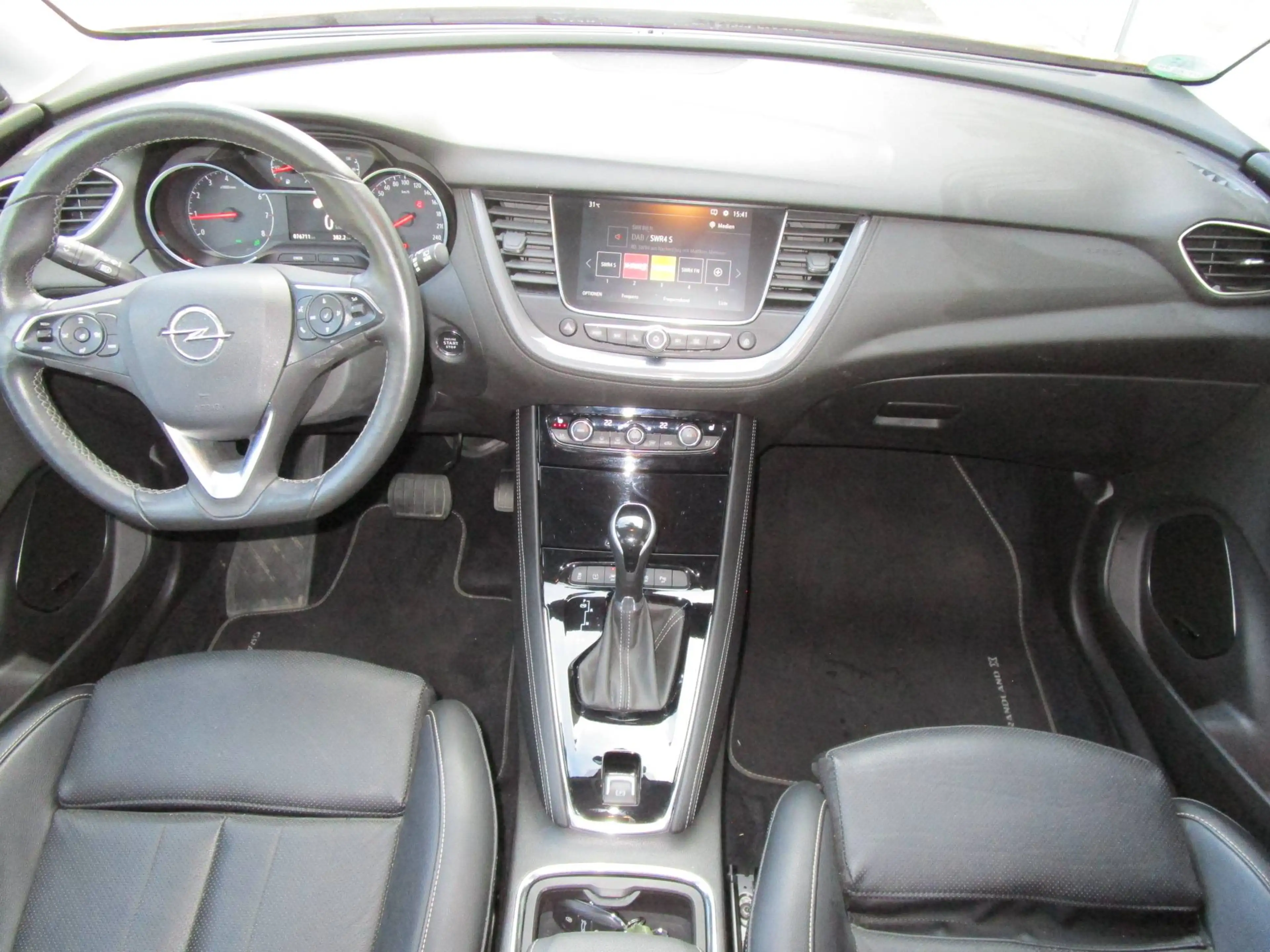 Opel Grandland X Ultimate — photo 10