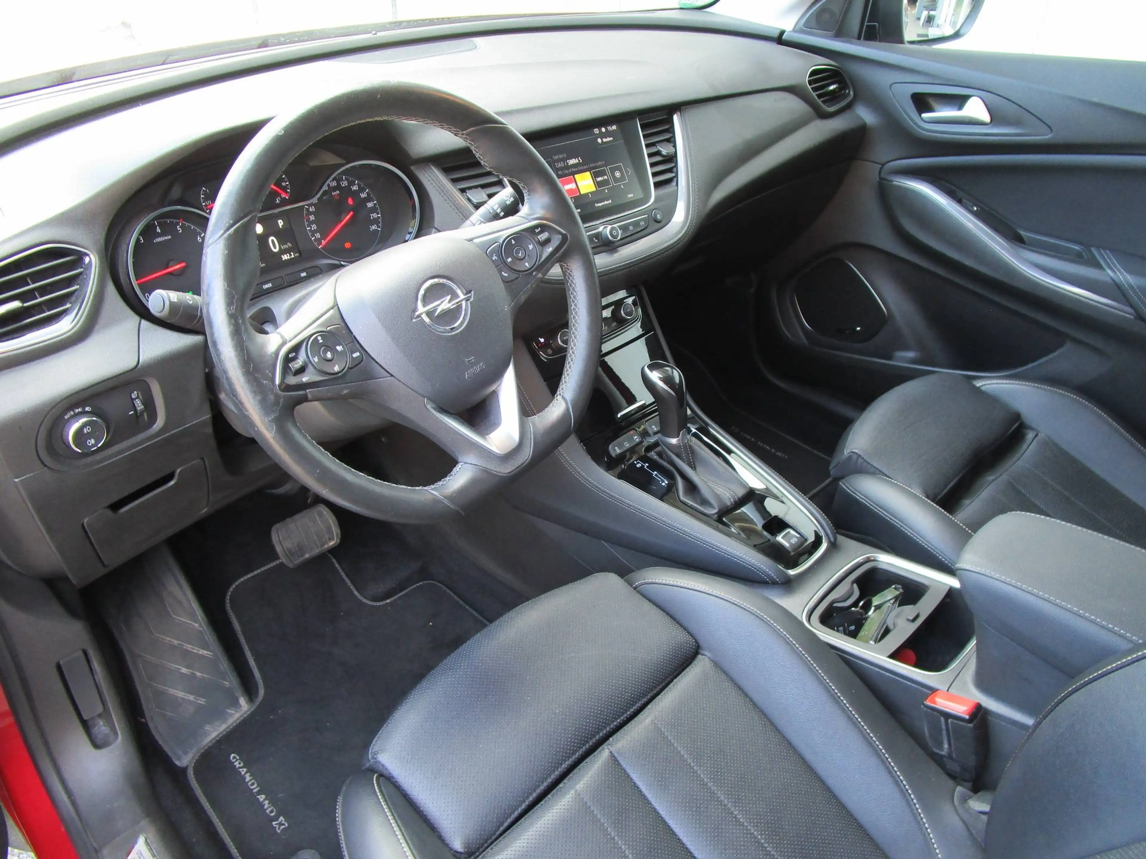 Opel Grandland X Ultimate — photo 8
