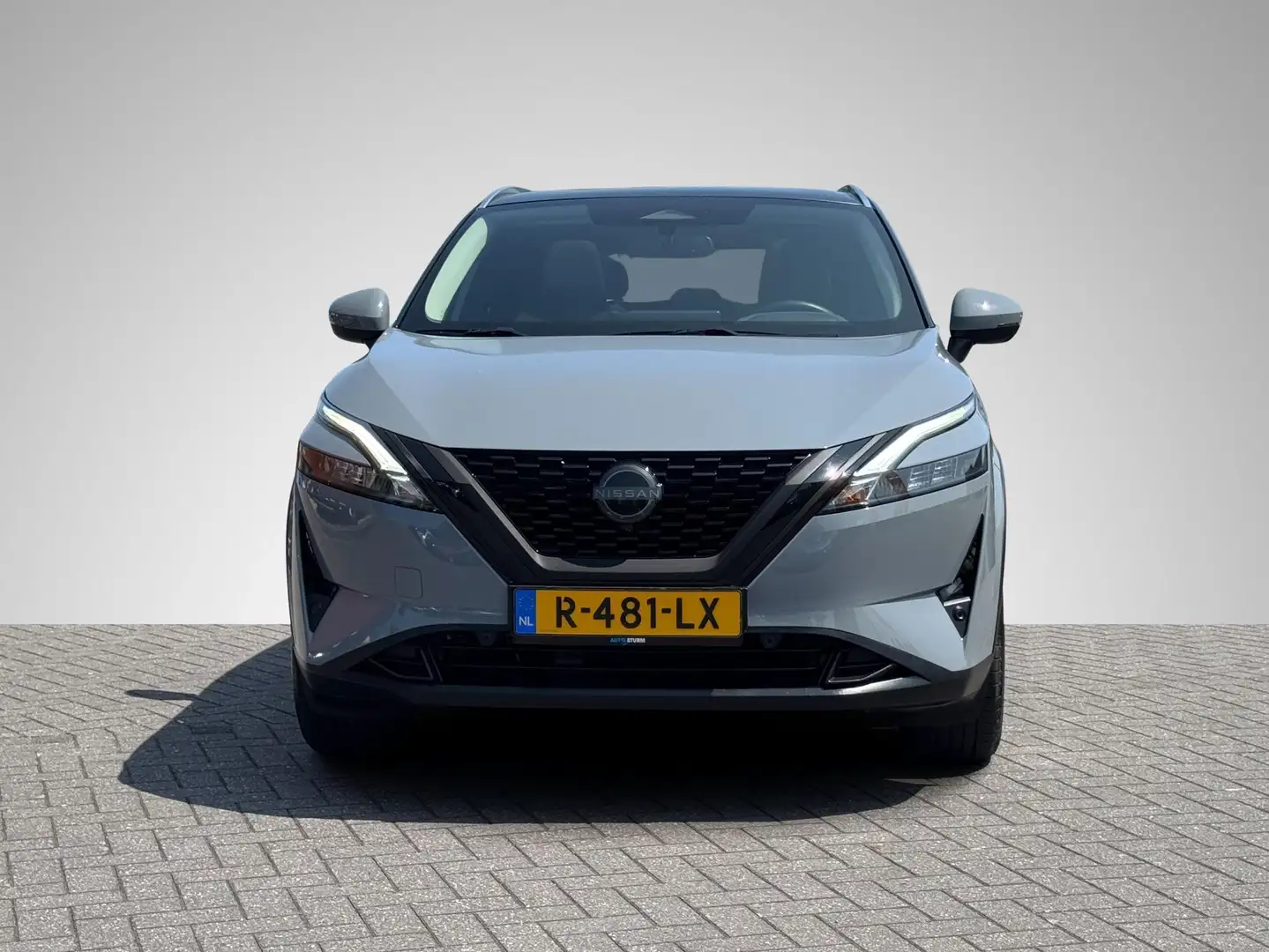 Nissan Qashqai 1.3 MHEV Xtronic N-Connecta Design Pack | Panorama Gris - 2