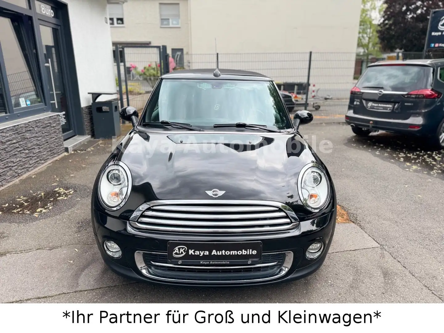 MINI Cooper Cabrio 1-Hand Navi Xenon Alufelgen S-Heft Schwarz - 2