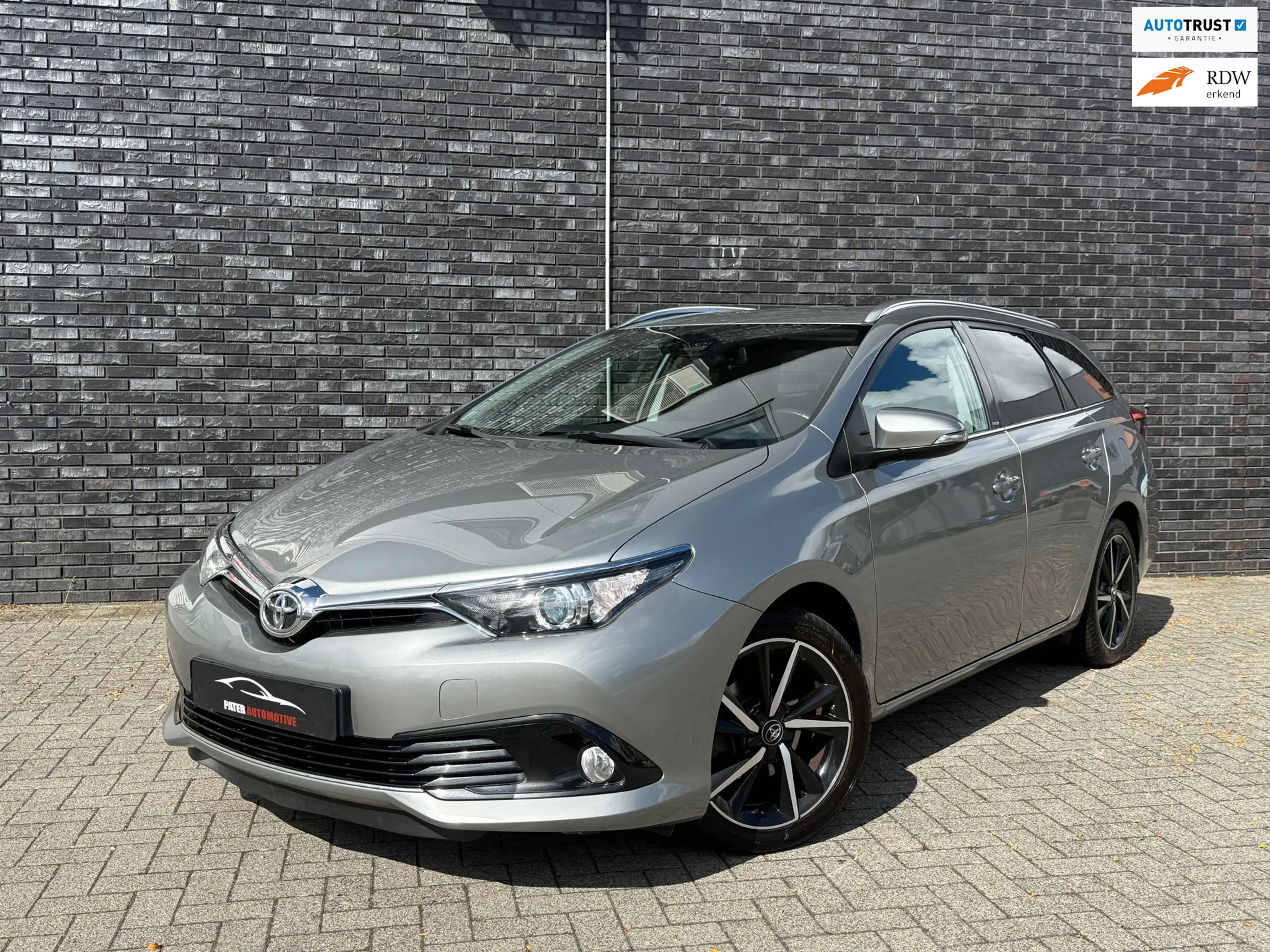 Toyota Auris Touring Sports 1.2T Dynamic S+ Camera|Navi|PCS|Sto