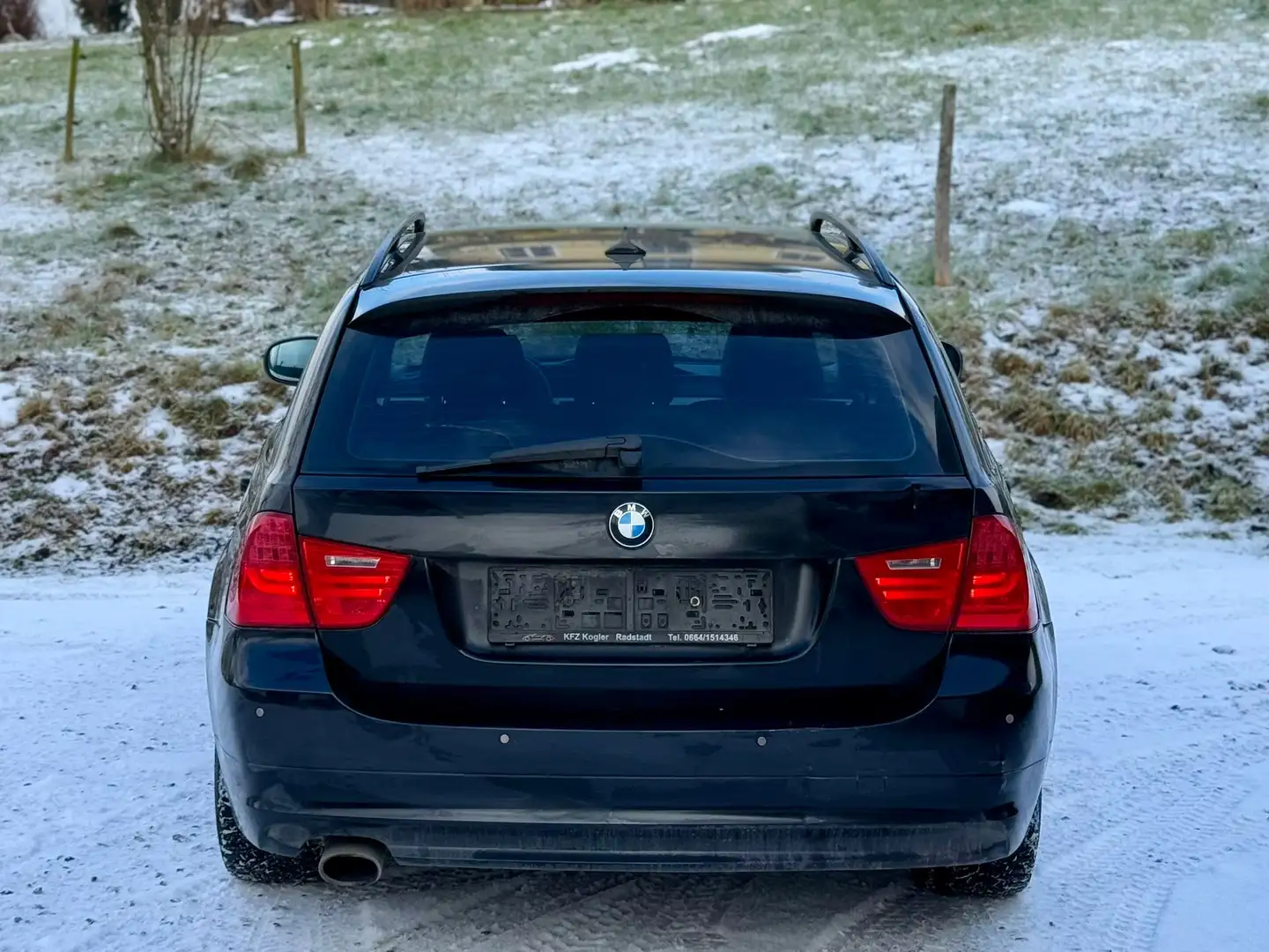 BMW 320 320d Touring Österreich-Paket - 2