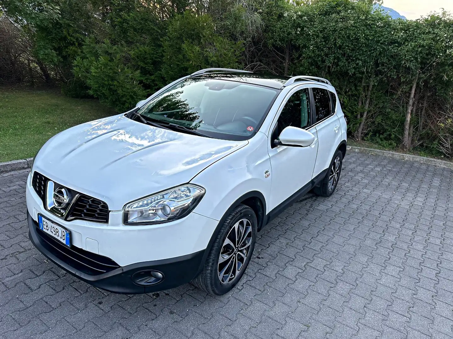 Nissan Qashqai 2.0 dci N-Tec dpf FL - 1