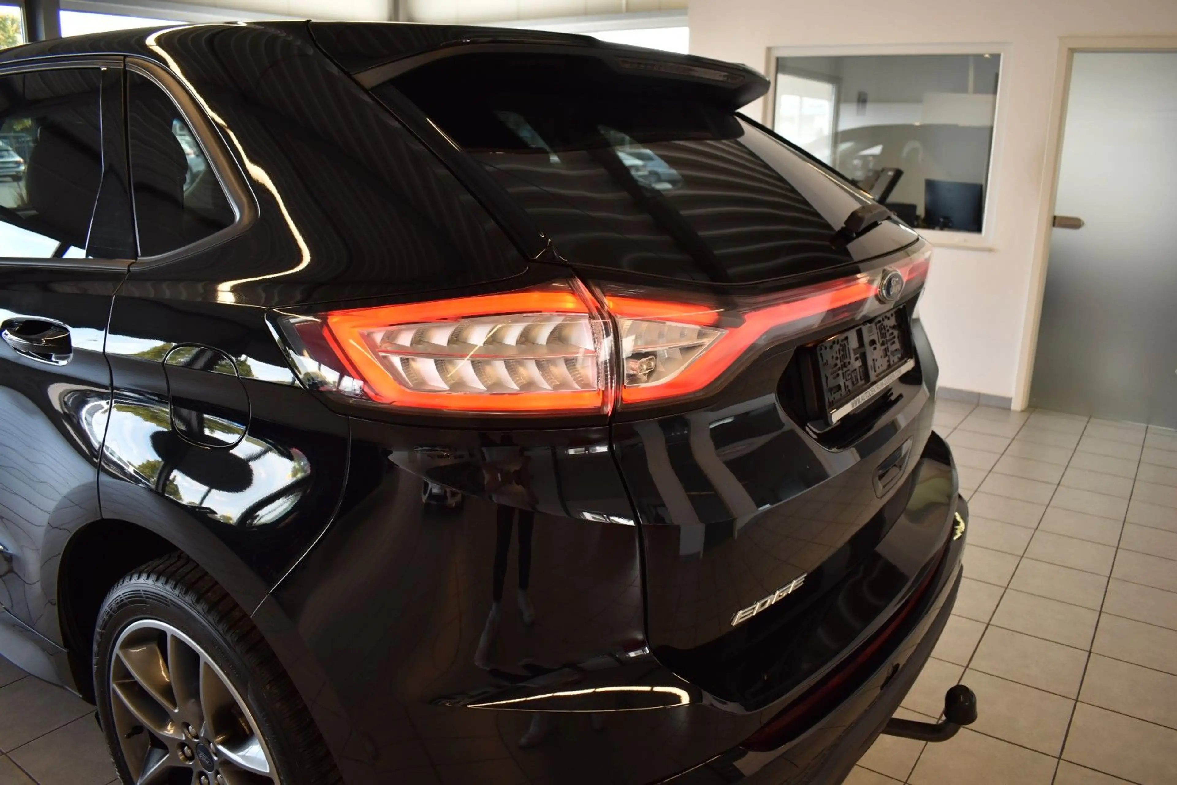 Ford Edge ST-Line 4x4/NAVI/CARPLAY/KEYLESS/SHZ/AHK — photo 12