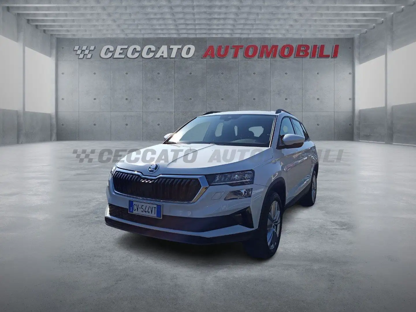 Skoda Karoq 2022 1.0 tsi Executive 115cv Bianco - 1