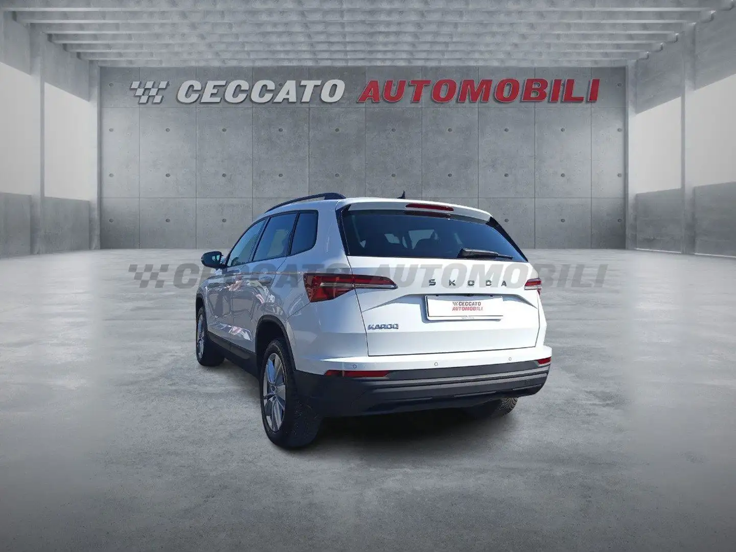 Skoda Karoq 2022 1.0 tsi Executive 115cv Bianco - 2