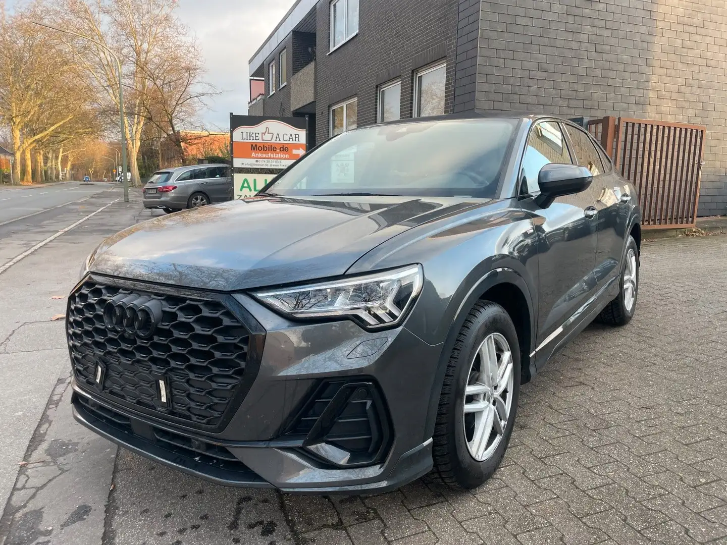 Audi Q3 Sportback 35 TDI S line DSG MATRIX VIRTU 360° Gris - 1