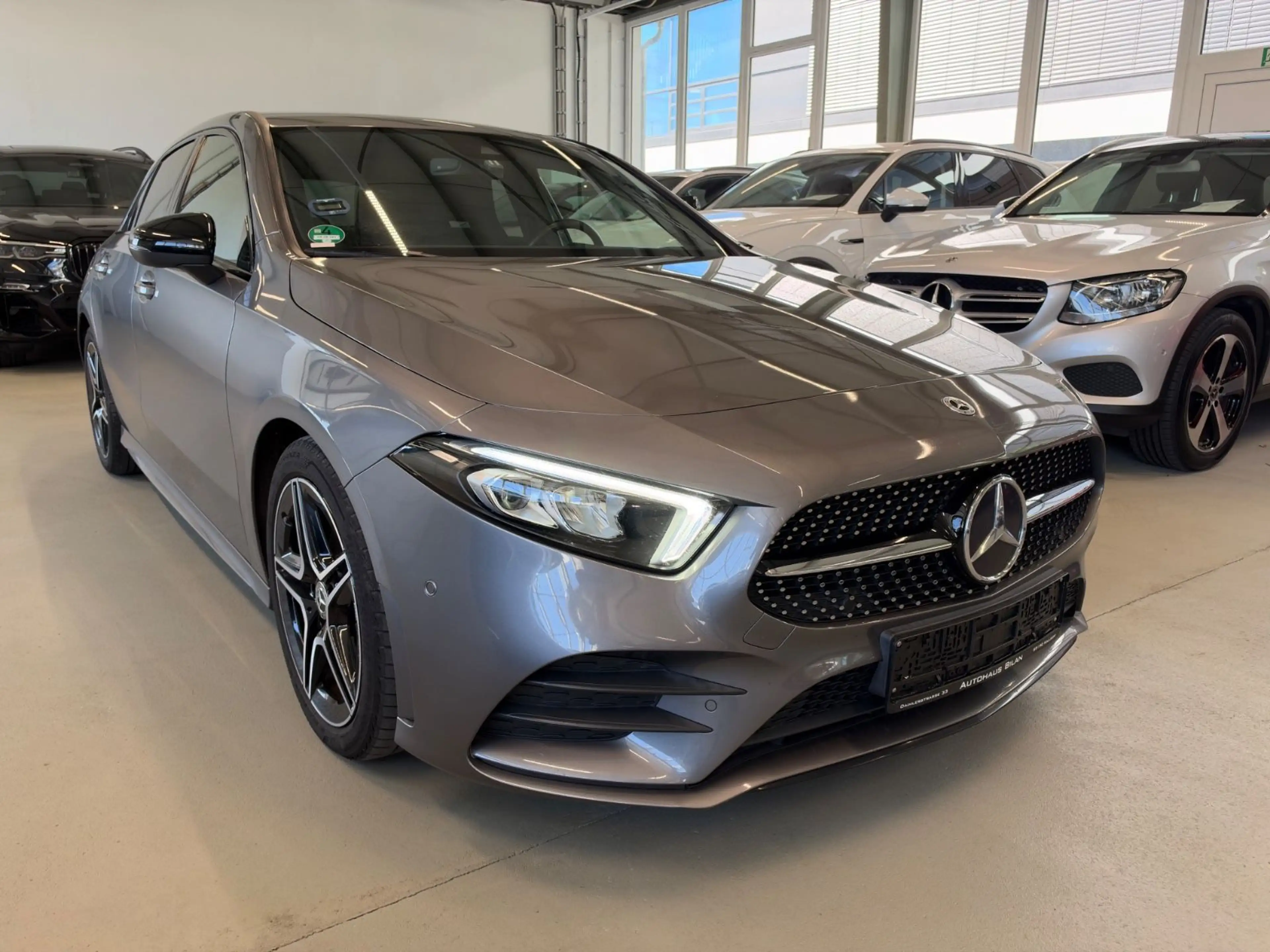 Mercedes-Benz A 200 AMG Night Ambiente Kamera MBUX — photo 8