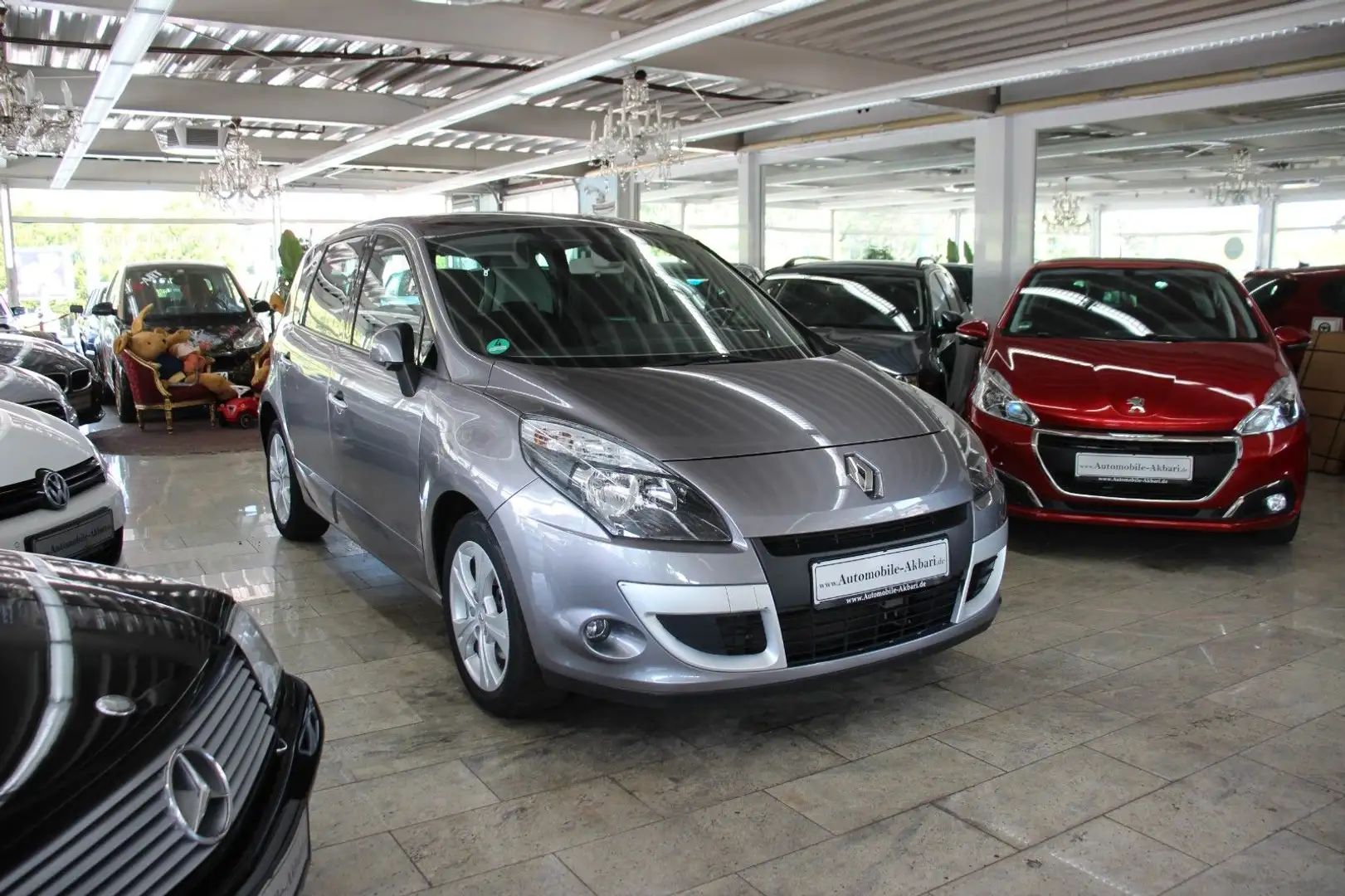 Renault Scenic III Dynamique Grau - 2