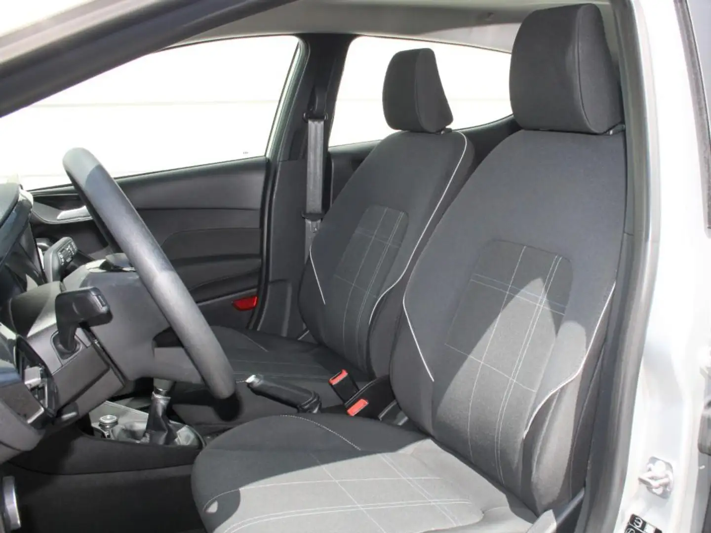 Ford Fiesta 1.1Cool & Connect 5-Türer Navigation Silber - 2