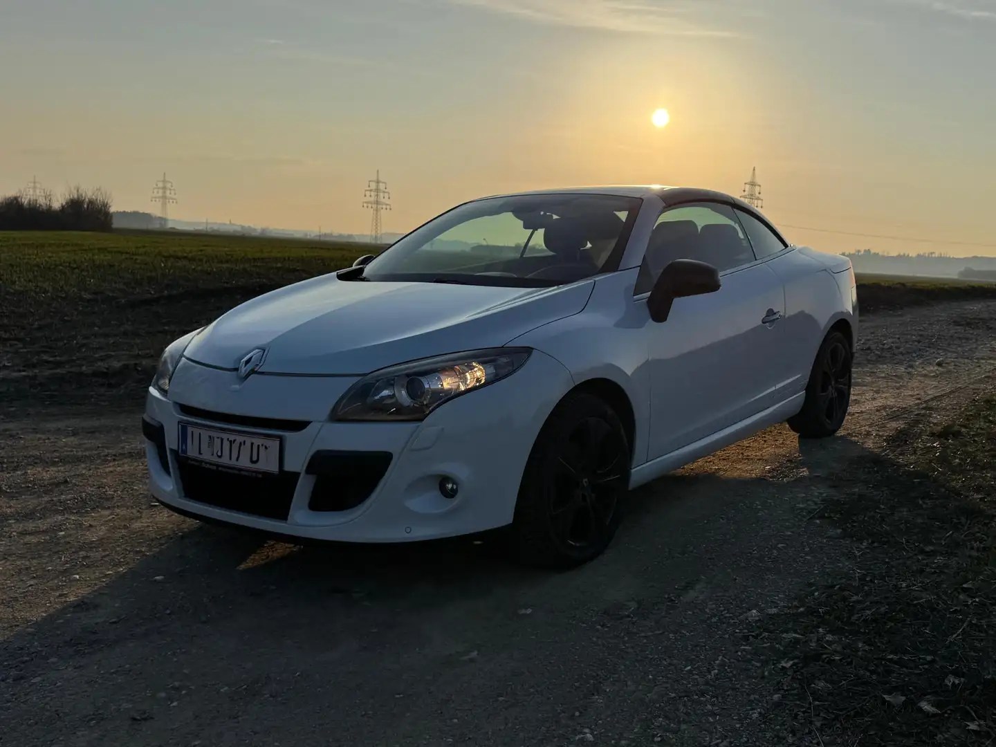 Renault Megane Mégane Dynamique dCi 110 EDC DPF Weiß - 1