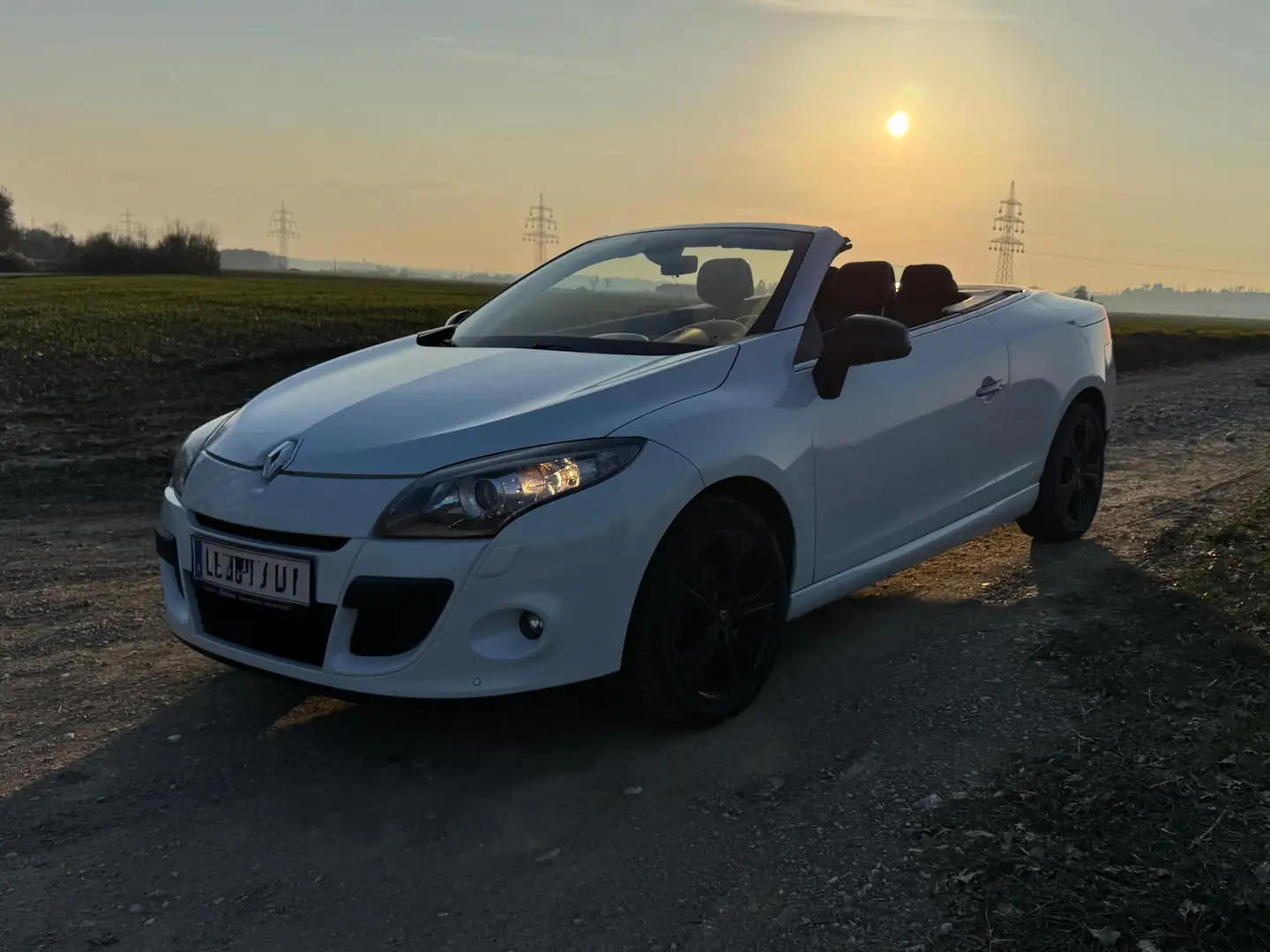 Renault Megane Mégane Dynamique dCi 110 EDC DPF Weiß - 2