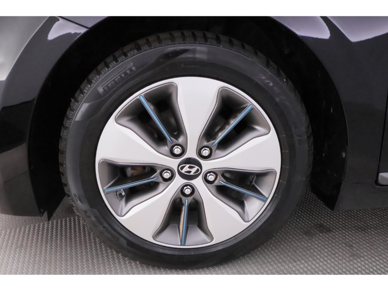 Hyundai IONIQ 1,6 GDI Trend Plug-In Hybrid +LED+NAVI+KAMERA — photo 14