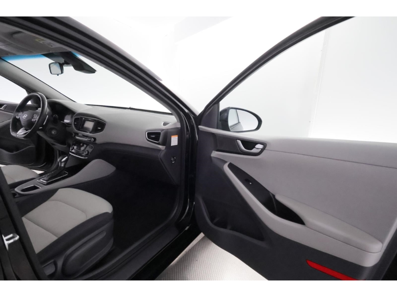 Hyundai IONIQ 1,6 GDI Trend Plug-In Hybrid +LED+NAVI+KAMERA — photo 21