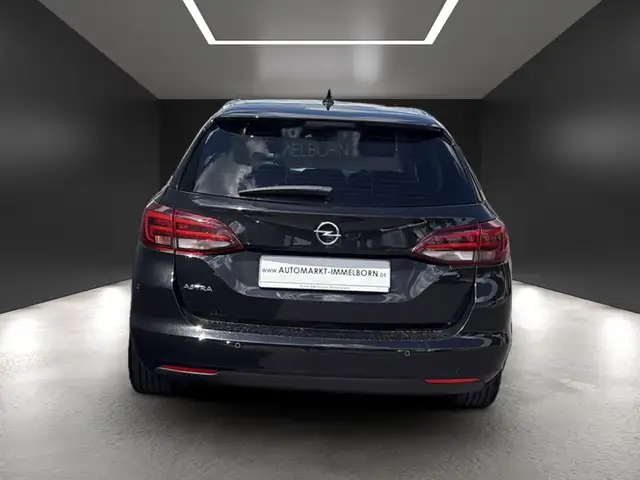 Opel Astra view 10