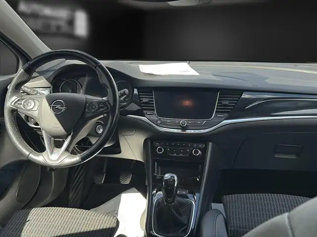 Opel Astra view 15